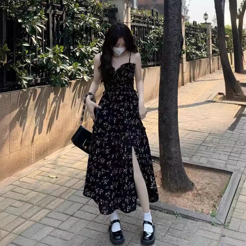 Black Sweet Floral Suspender Dress for Women Summer 2025 New High-End Elegant Tea Break Dress Slit Long Skirt