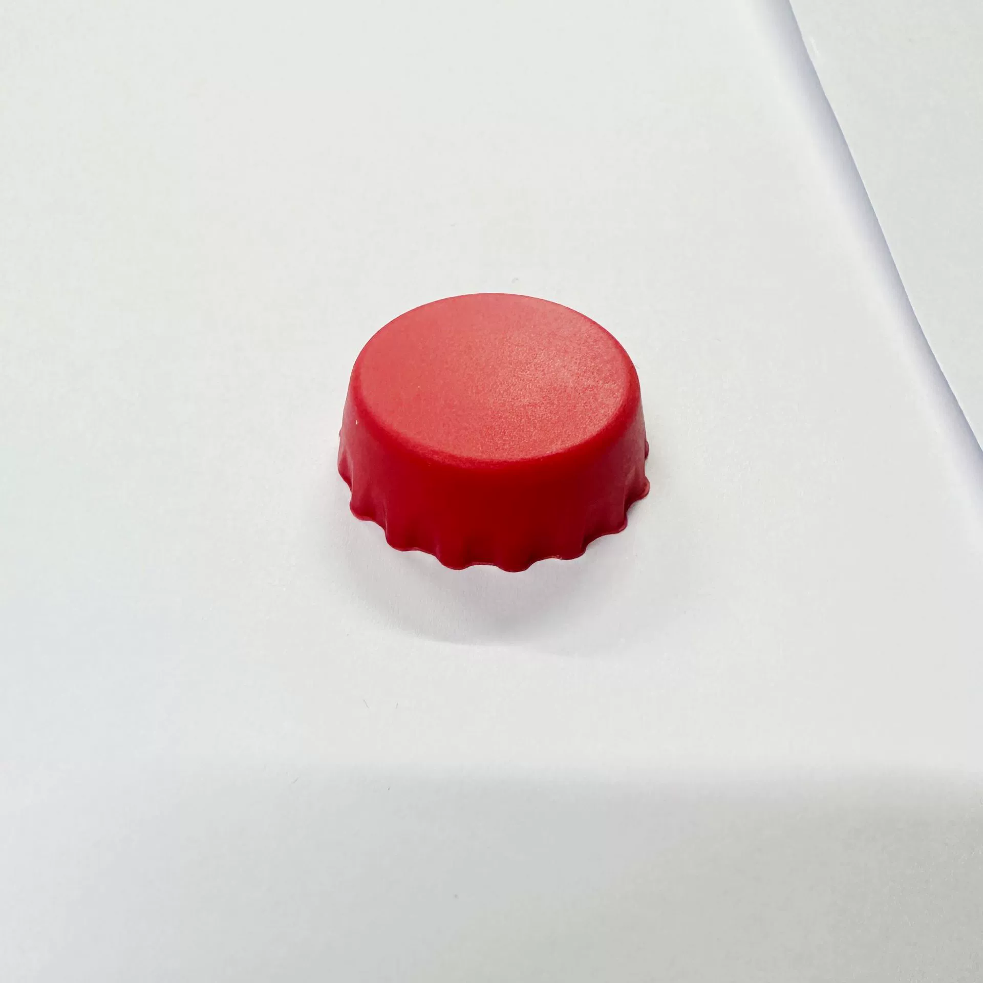 Silicone Bottle Stopper, Food-Grade Round Cap, Wine & Beer Sealer, BPA-free (3.6×2.6×3 cm)