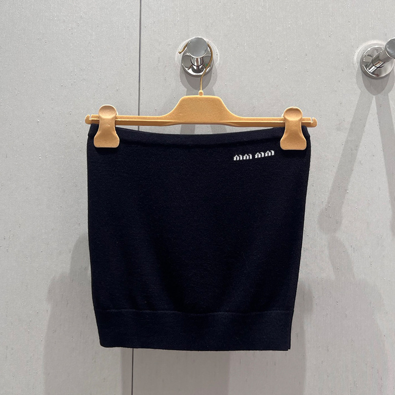 Shenzhen Nanyou High-End Women's Clothing Miu Style Letter Micro-Label Slim Fit Layered Single Wear Versatile Short Knitted Tube Top for Women