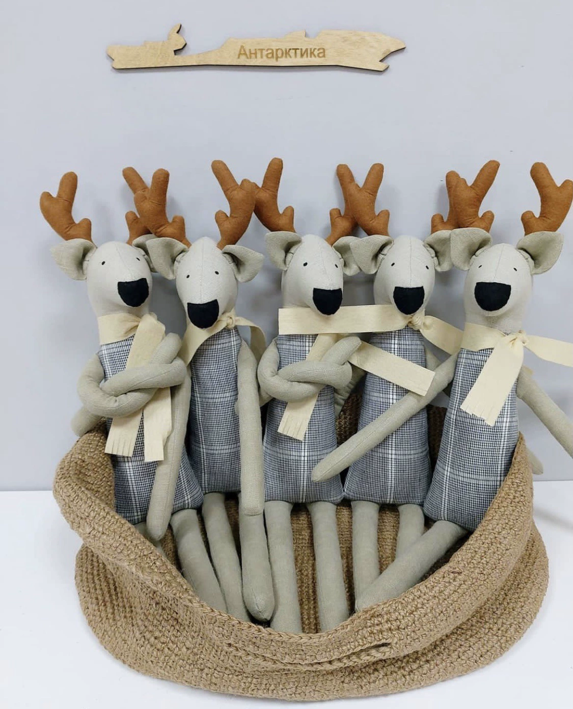 Cartoon creative appeases doll, decorations for children's room, new collection