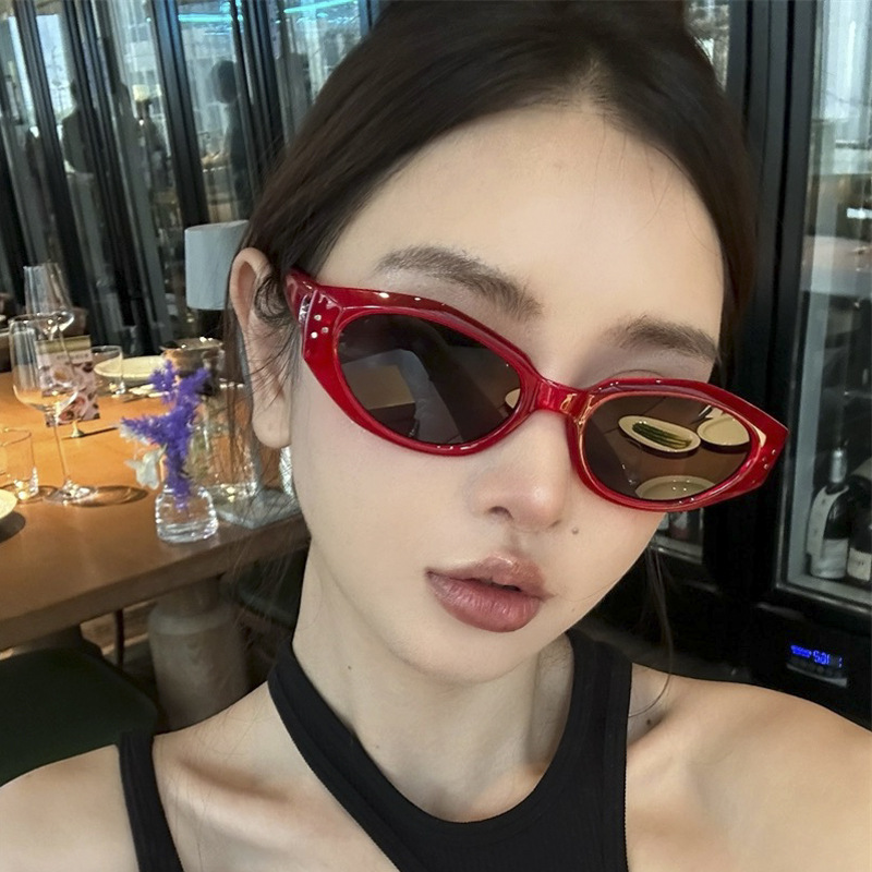인터넷 유명한 고양이 눈 빈티지 선글라스 여성의 고급 차양 방지 자외선 선글라스 남성용 트렌디 한 올 매치 일반 안경