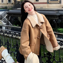 牛角扣麂皮绒羊羔毛外套女冬2025新款小个子皮毛一体短款加厚棉衣