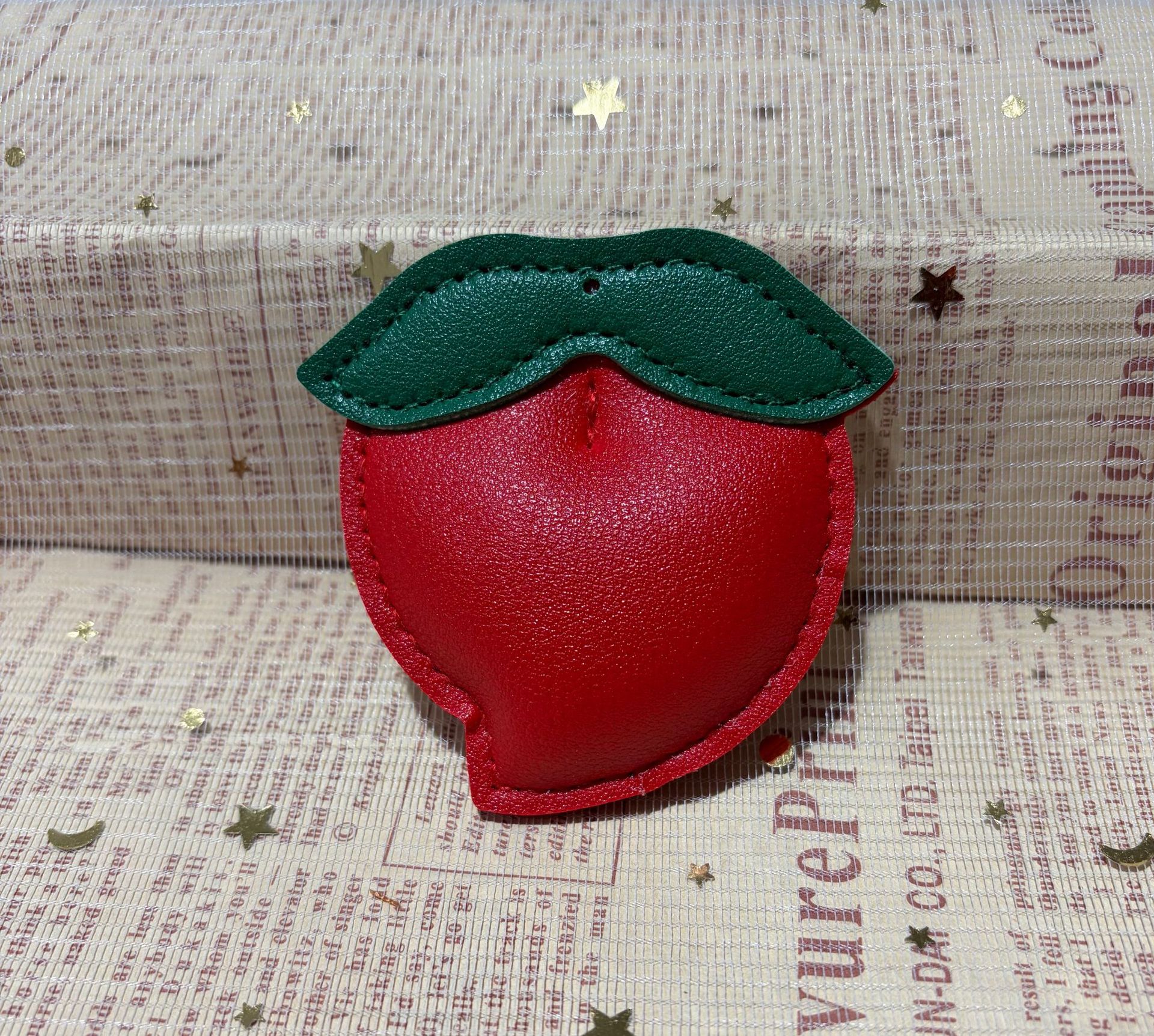 Cute estilo de fruta bolsas de cuero PU colgante llavero melocotón manzana limón decoración colgante multicolor