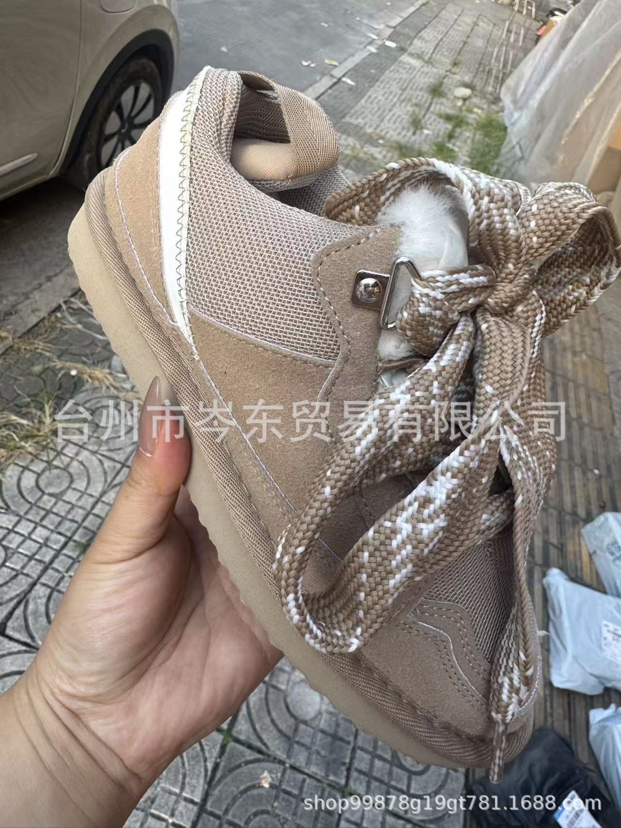 2024 nuevas botas de nieve de lana y piel gruesa en un calentamiento antideslizante zapatos de algodón de invierno para mujeres nuestro tamaño grande