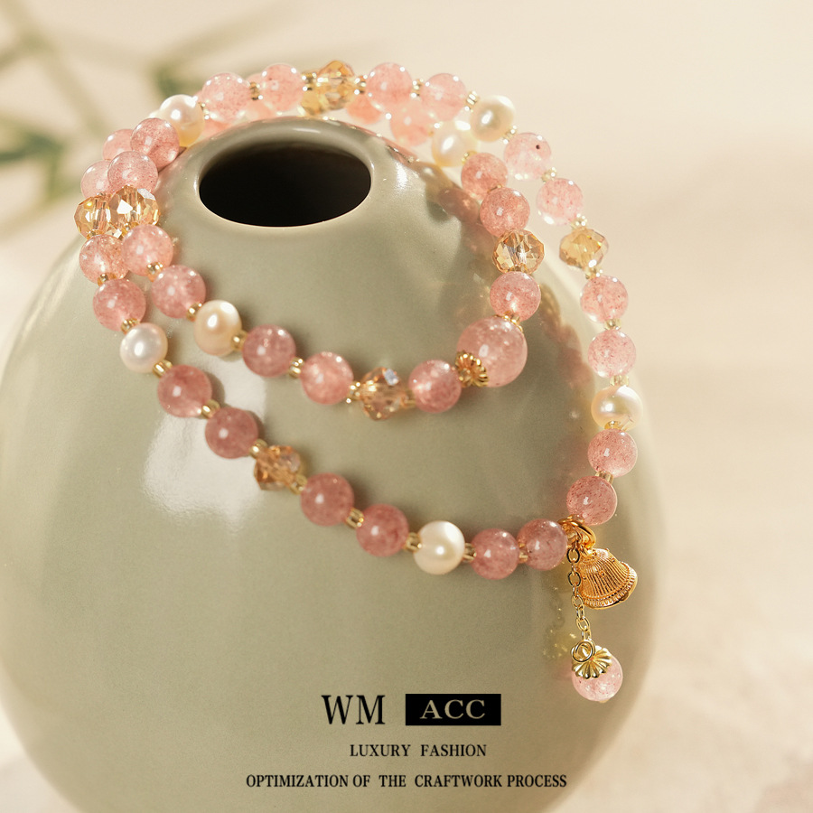 Pulsera de perlas de agua dulce con cristales artificiales de fresa, nueva pulsera de cuentas dulce y versátil de estilo chino, sensación de lujo ligero y de alta gama, joyería para mujer.