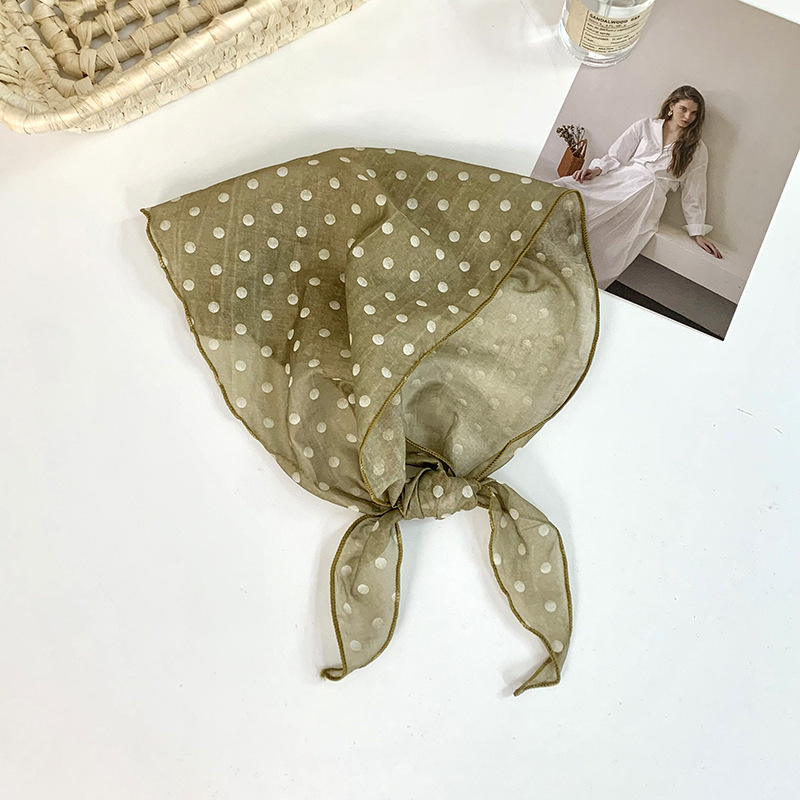 Bufanda triangular serie de verano dulce nueva bufanda protectora para el cuello nueva bufanda de punto de onda literaria transpirable bufanda de seda personalizada al por mayor