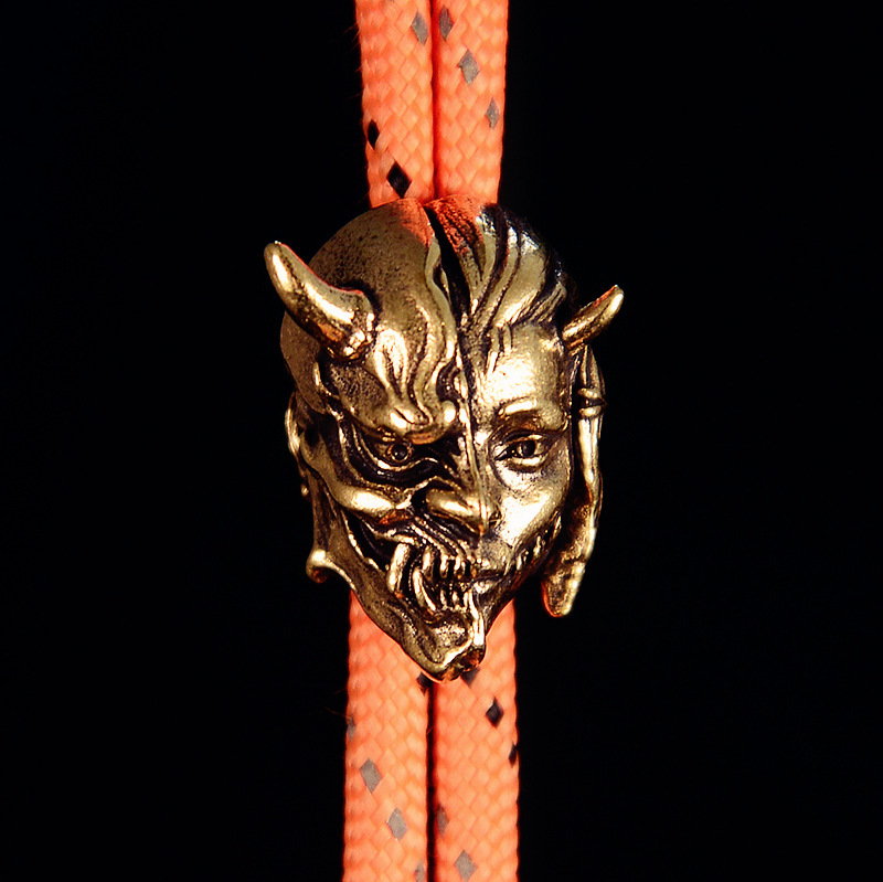 Brass half-face wolf woman knife pendant EDC umbrella rope pendant flashlight pendant keychain pendant DIY single hole accessories pendant wholesale