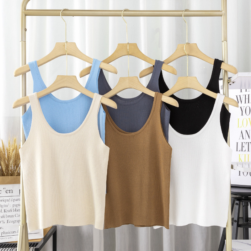 Summer fitted base body-friendly solid color bra top with a round…