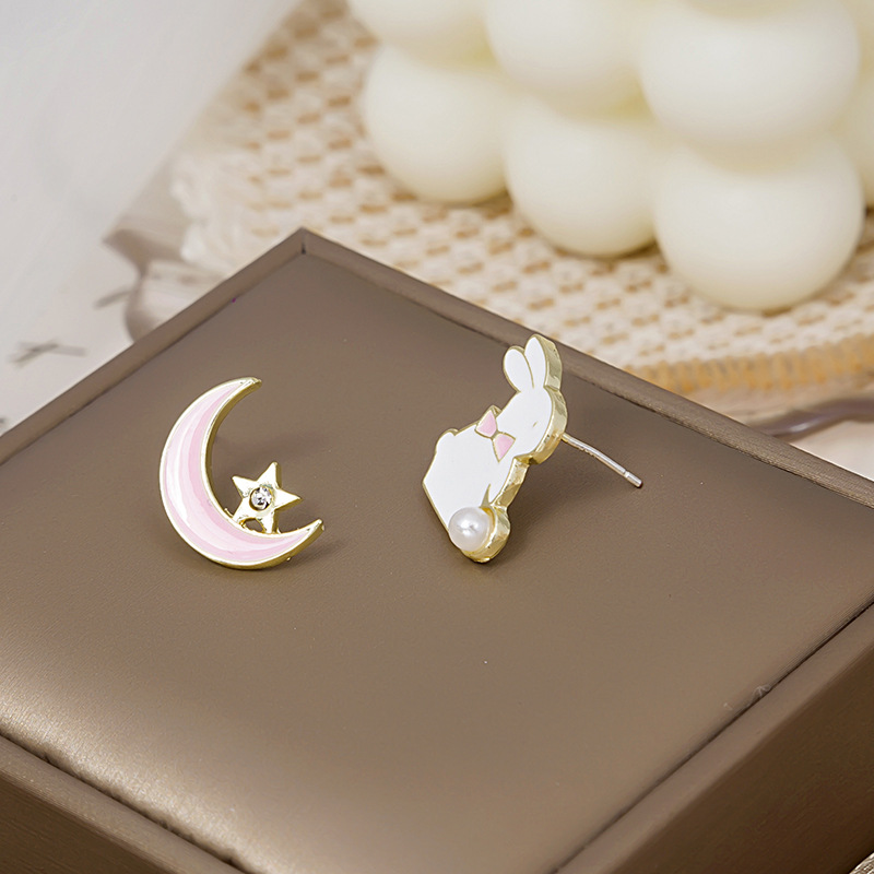 cartoon cute asymmetrical cute rabbit drop earrings wholesalepicture5