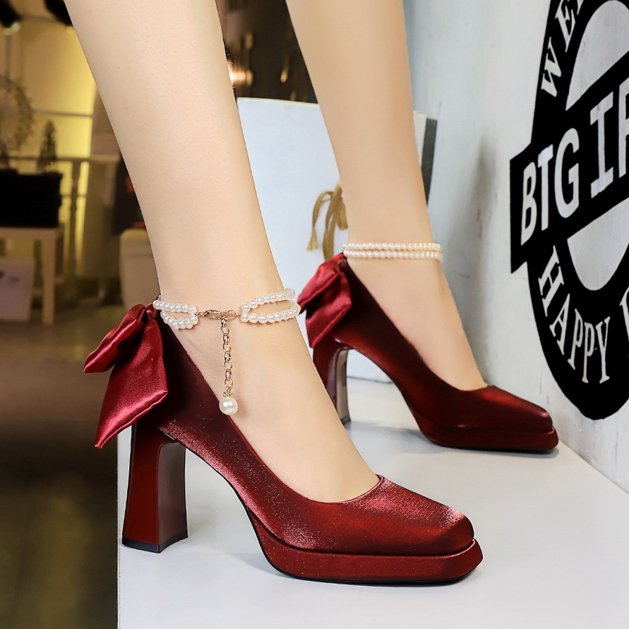 French Style Square Toe Platform High Heel Pumps With Pearl Chain_voghion.com