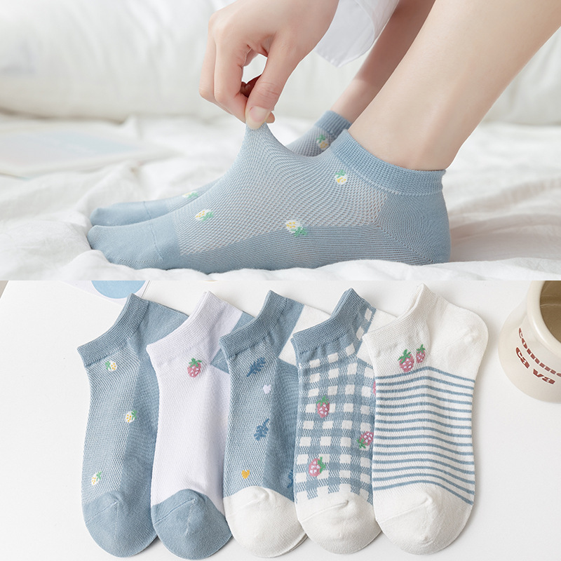 Socks Women's Summer Thin Short Socks Japanese Style Cute Blue Strawberry Mesh Breathable Ins Trendy Women's Boat Socks