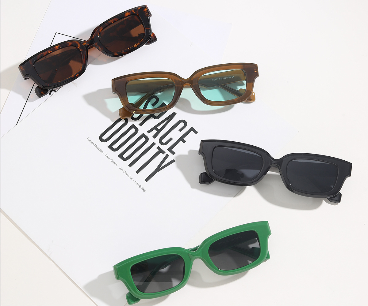 48g Weight UV400 Protection Lens Material Outdoor, Travel, Party, Fishing Occasion Women'S, Men'S, Unisex Gender Elegant, Glam, Hip-Hop, Retro, Vintage Style, Fashion, Sweet, Simple Style, Sports Style Dark Green, Green, Black Color Elegant Glam Hip-Hop UV400 Protection Women's Sunglasses 1