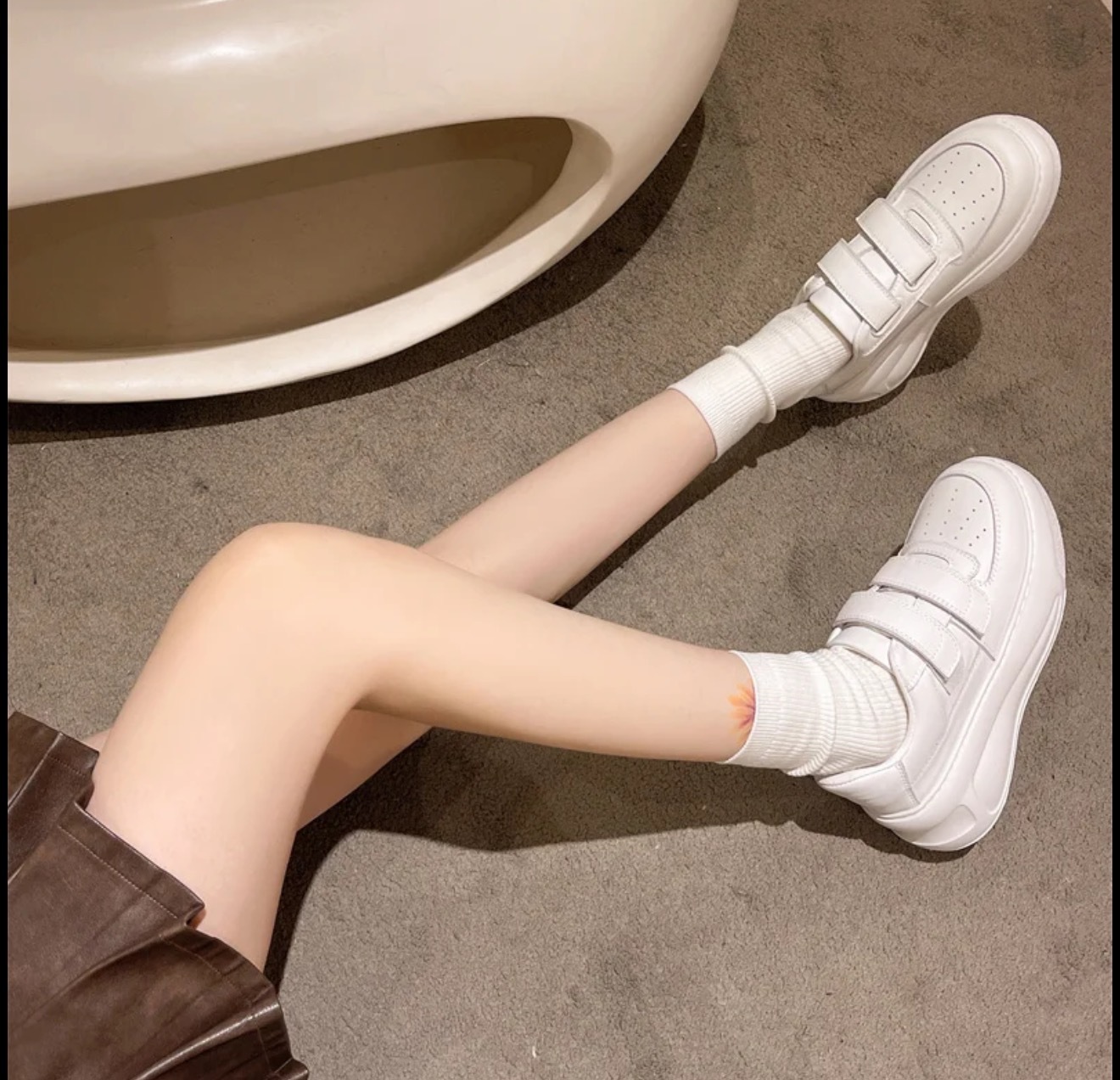 Mao Sichun stesso stile 2025 primavera e autunno scarpe bianche in vera pelle con suola spessa e aumento invisibile dell'altezza_voghion.com