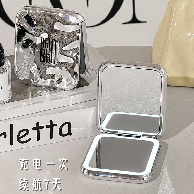 Espejo de maquillaje portátil, pequeño espejo de salida, mini espejo plegable de escritorio de vestuario doméstico