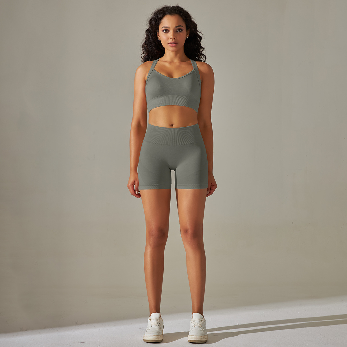 Europa y América transfronteriza transparente color sólido Cruz espalda Sujetador deportivo ropa de yoga traje correr fitness pantalones cortos de dos piezas conjunto