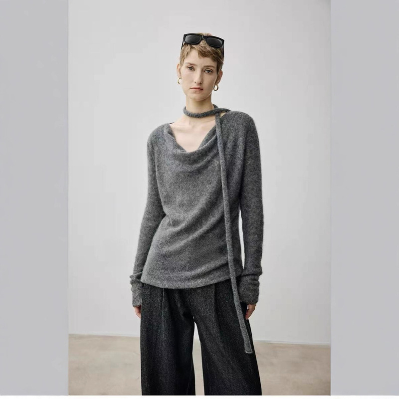 Lightweight and Fluffy Goddess-Style Loose Roll-Neck Knitted Top with Ribbon Trim for Autumn and Winter