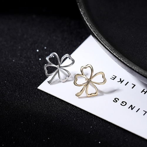 Clover anti-leak buckle small brooch high-end women's badge collar flower decoration pin cardigan buckle pin to fix clothes