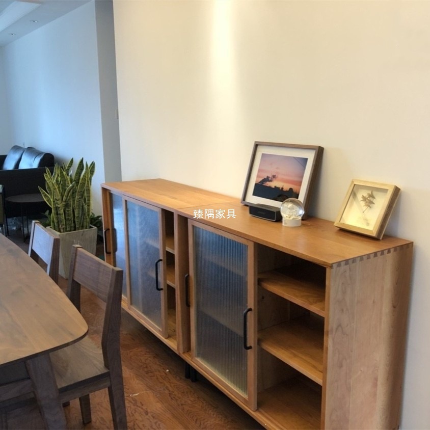 Gabinete de comedor de madera sólida nórdica sala de estar moderna simple gabinete bajo almacenamiento armario de almacenamiento puerta corredera de vidrio armario de cocina