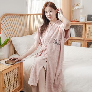 Short-Sleeved Smiling Rabbit Embroidered Wearing Bathrobe Women's Quick-Drying Pineapple Loose-fit plus size Bath Skirt Exlonged Coral Fleece
