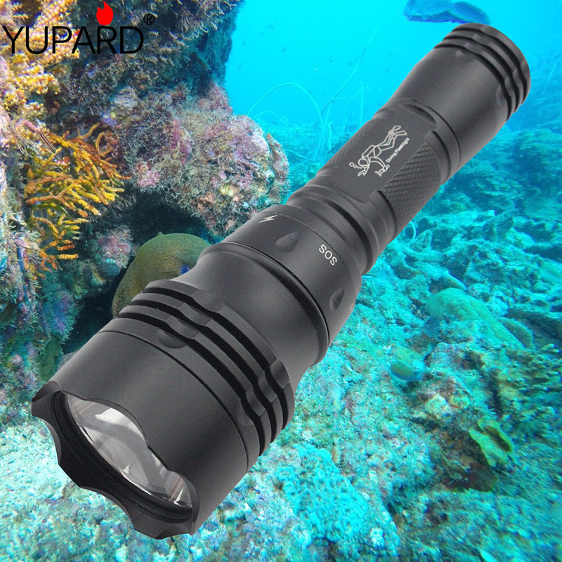 T6 LED潜水手电筒户外强光潜水手电筒水下远射防水骑行补光钓鱼