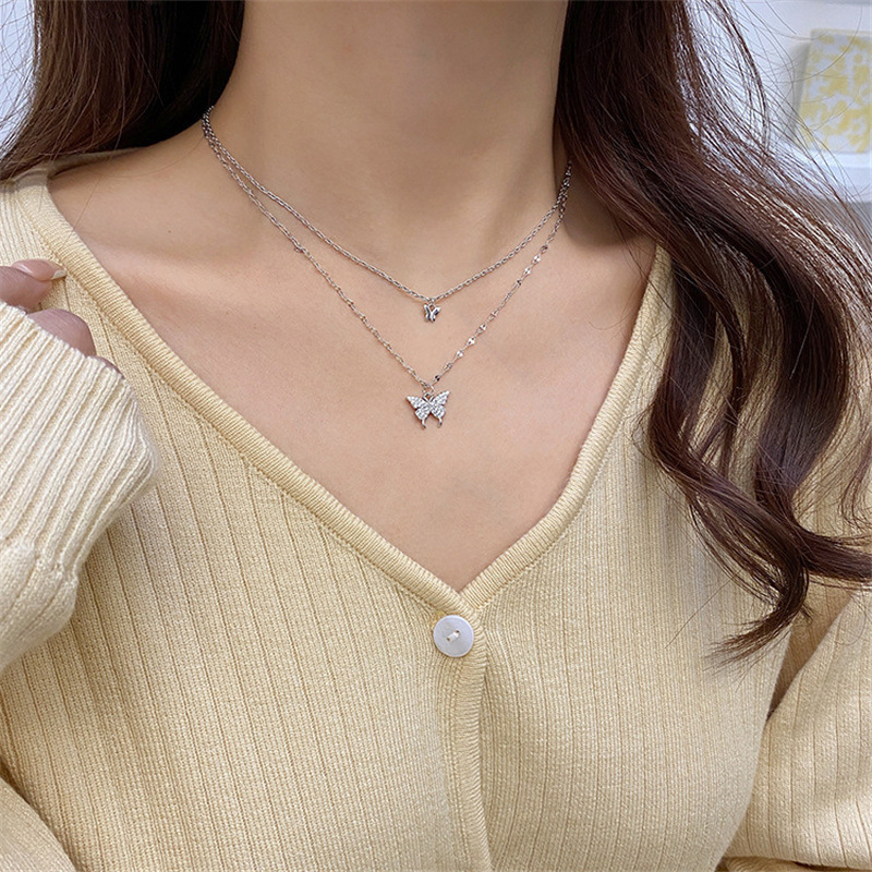 Collier papillon double couche en diamants incrustés, inspiré par une nouvelle célébrité d'Internet transfrontalière, pour femme, été, haut de gamme._voghion.com