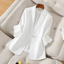 ����С���b����Ů�����ļ��I�b�����ɫ���{����������C����Ů