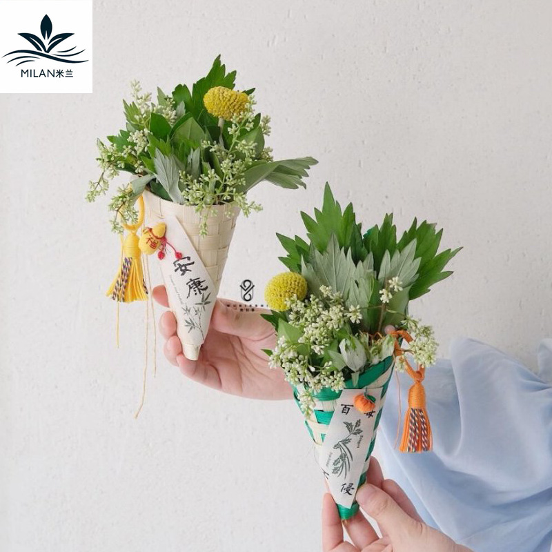 Festival del Bote del Dragón Tejer de bambú Hecho a mano Diy Barco del bote del dragón Bolso de ajenjo Ramo Empaquetado Decoración de la puerta Colgante de la puerta Joyas de coche hechas a mano