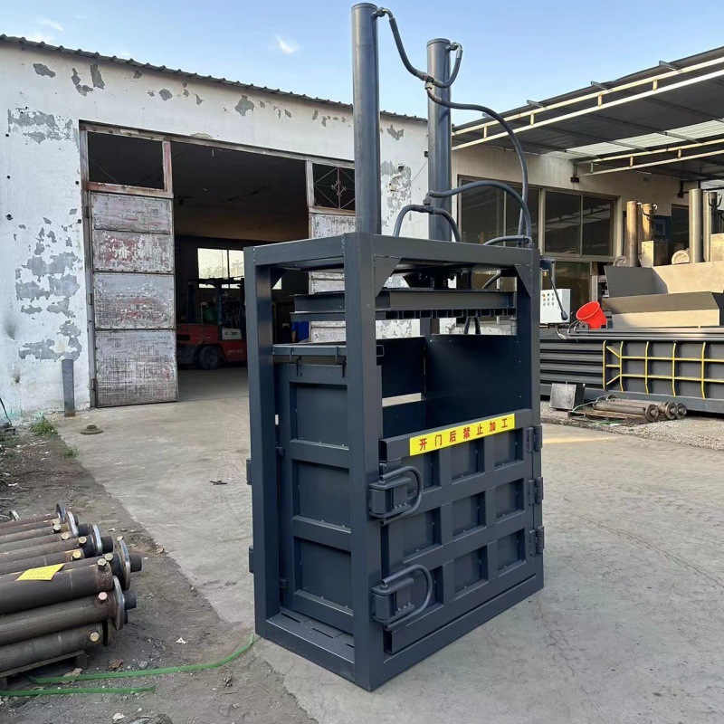 30吨小型废旧纸箱秸秆稻草压缩机易拉罐矿泉水瓶液压打包机