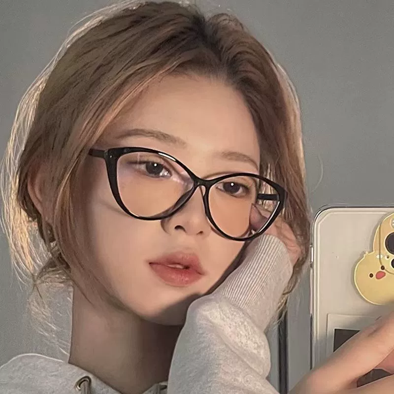 Retro glasses, cat's eye, 2022 collection
