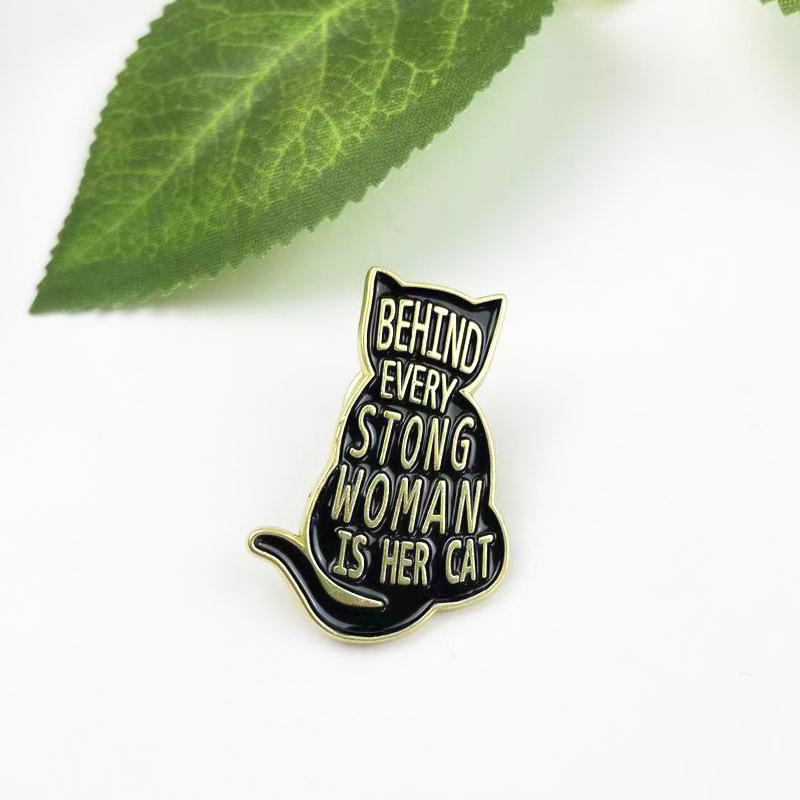 Comercio exterior dibujos animados lindo gatito broche joyería personalidad letras en inglés top mochila decoración pin insignia