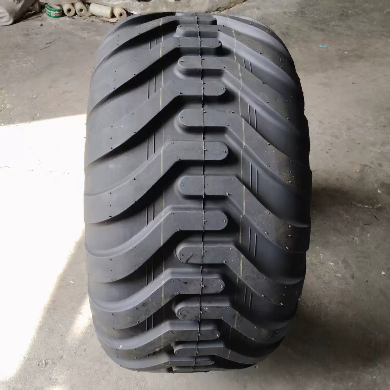 安耐驰收割机农机具捆草机改装前轮400/60-15.5460/70R24真空轮胎