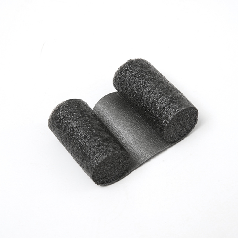 Черный обнажен