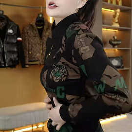 冬季轻奢时尚潮流网红个性百搭男士加绒修身打底衫方巾领长袖卫衣