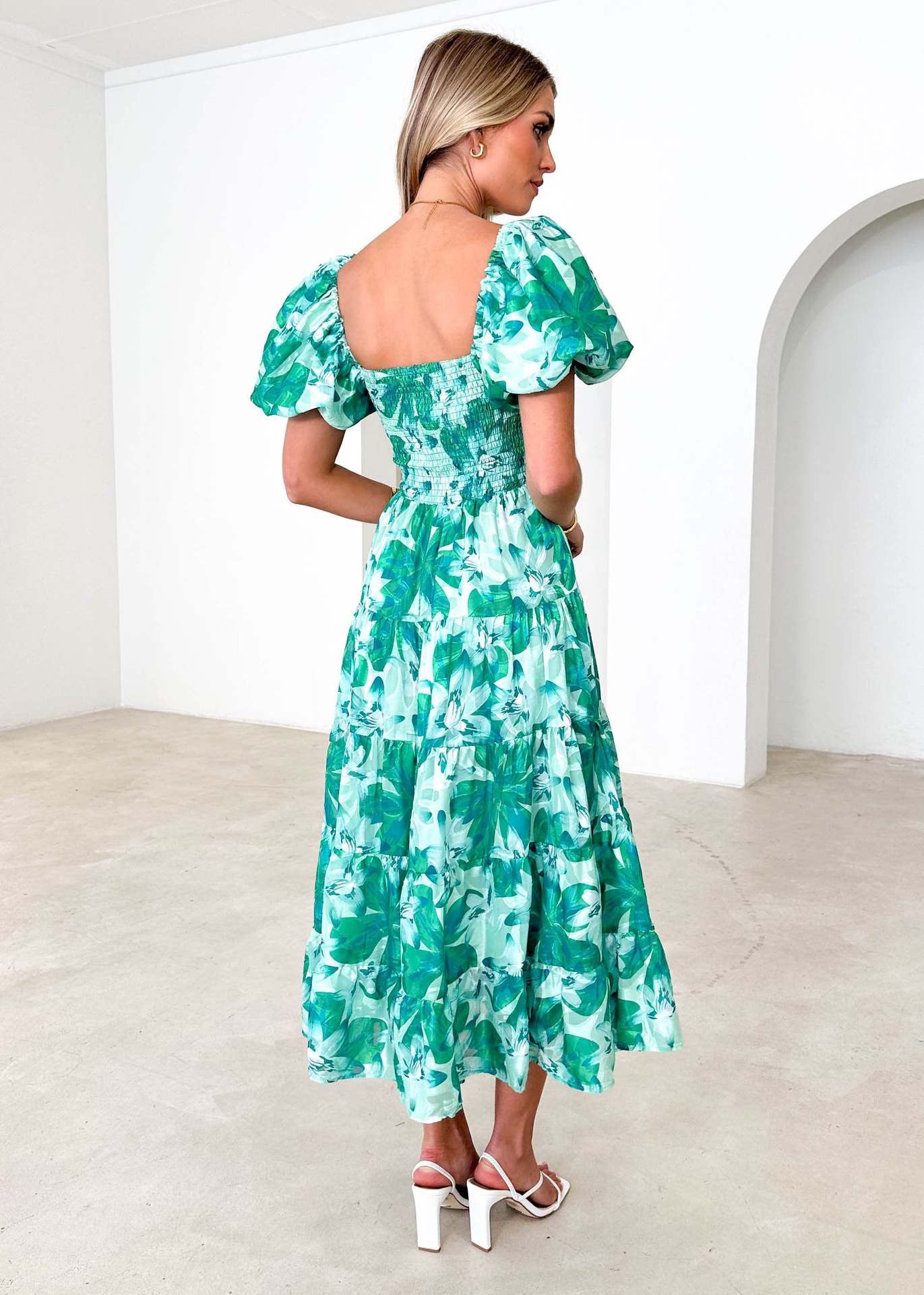 385g Weight Maxi Long Dress Dress Length Type Long Sleeve Sleeve Length Swing Dress Dresses Type Puff Sleeve Sleeve Type Polyester Fabric Type High Waist Waist Line Holiday, Daily Occasion U Neck Neckline Regular Fit Fit Type Plaid, Flower Pattern Summer Season Women's Gender Printing Design Vacation Style Wholesale Women's Vacation Printing Plaid Flower Holiday Daily U Neck Long Sleeve Swing Dress 17