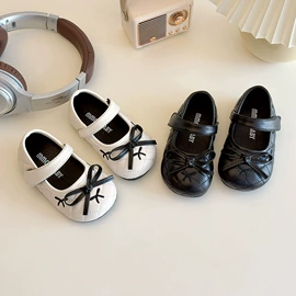 童皮鞋;童凉鞋;童运动鞋