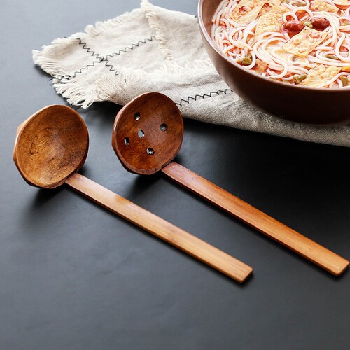 Creative Japanese-style Tonkotsu Ramen Ladle Hot Pot Soup Spoon Wooden Long Handle Strainer Tortoise Back Spoon for Food Review