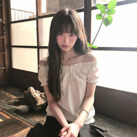 复古泡泡袖花边一字肩短袖T恤女2026春夏季新款收腰露肩两穿上衣
