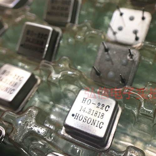 鸿星钟振HO-22C 14.318MHZ直插无源晶振正方形14.31818MHZ半尺寸