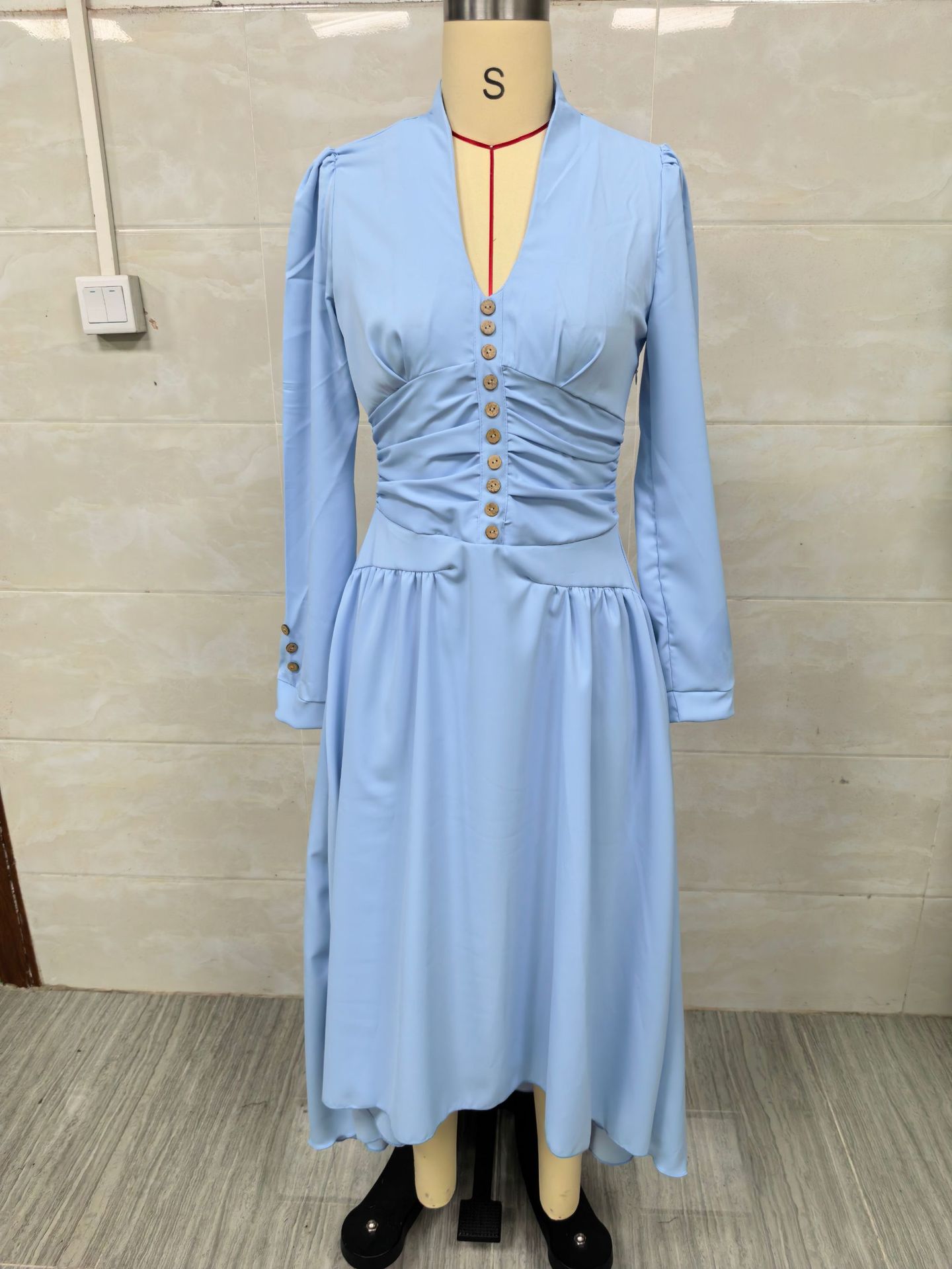 Elegant Waist Cinching V Neck Puff Sleeve Dress Full Skirt Women's Clothing_ecoleips.com