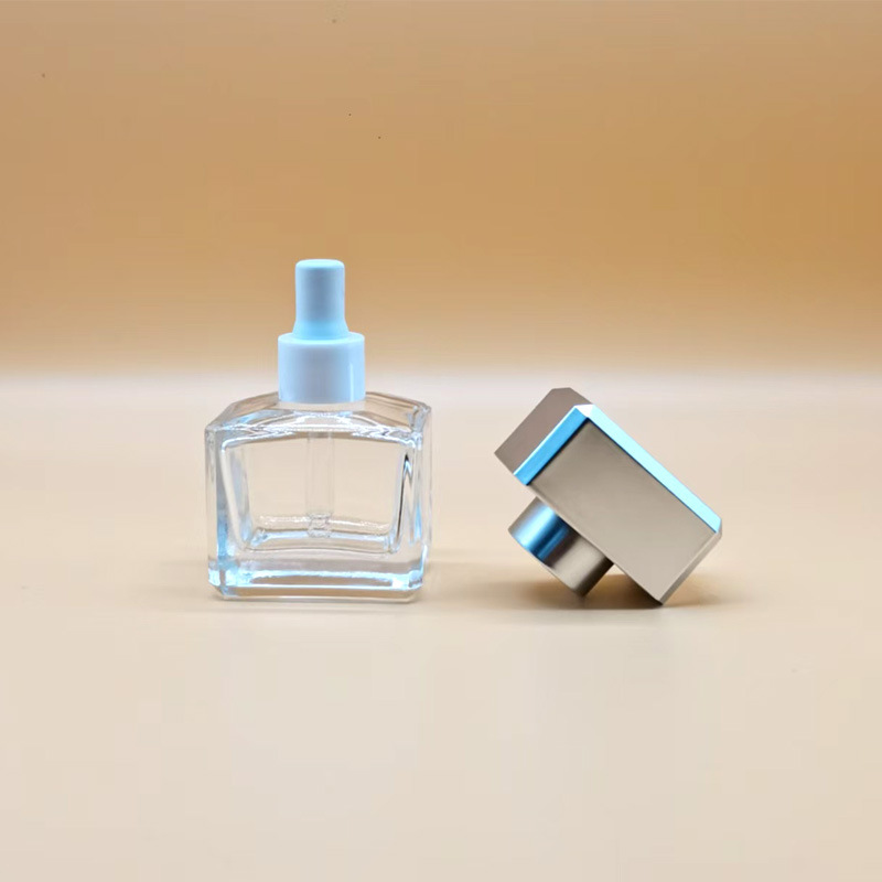 30ml; 투명병 + 글루팁 + 드로퍼 + 캡;