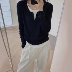 黒のフェイクツーピース長袖Tシャツ レディース 春 不規則なステッチ入り スリムフィット 着痩せ効果のあるニットインナーウェア トップス