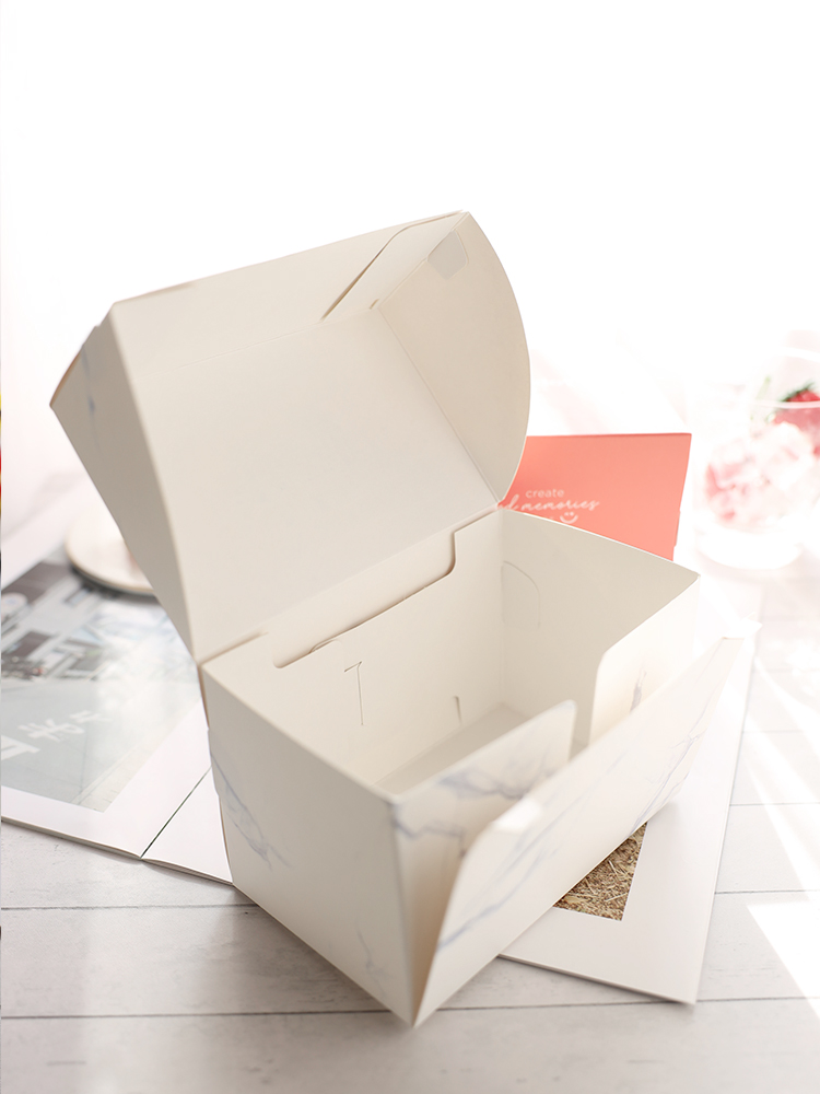 Caja de cartón de embalaje de tarjetas blancas pequeña caja de punto occidental horneado caja de pastel de cumpleaños caja de corte caja de mousse caja de lasana