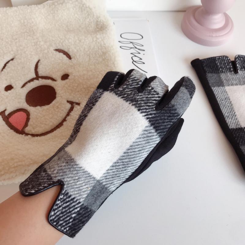 Women'S Retro Plaid Gloves Finger Touch Screen Cashmere Plus Velvet Thick Warm display picture 5