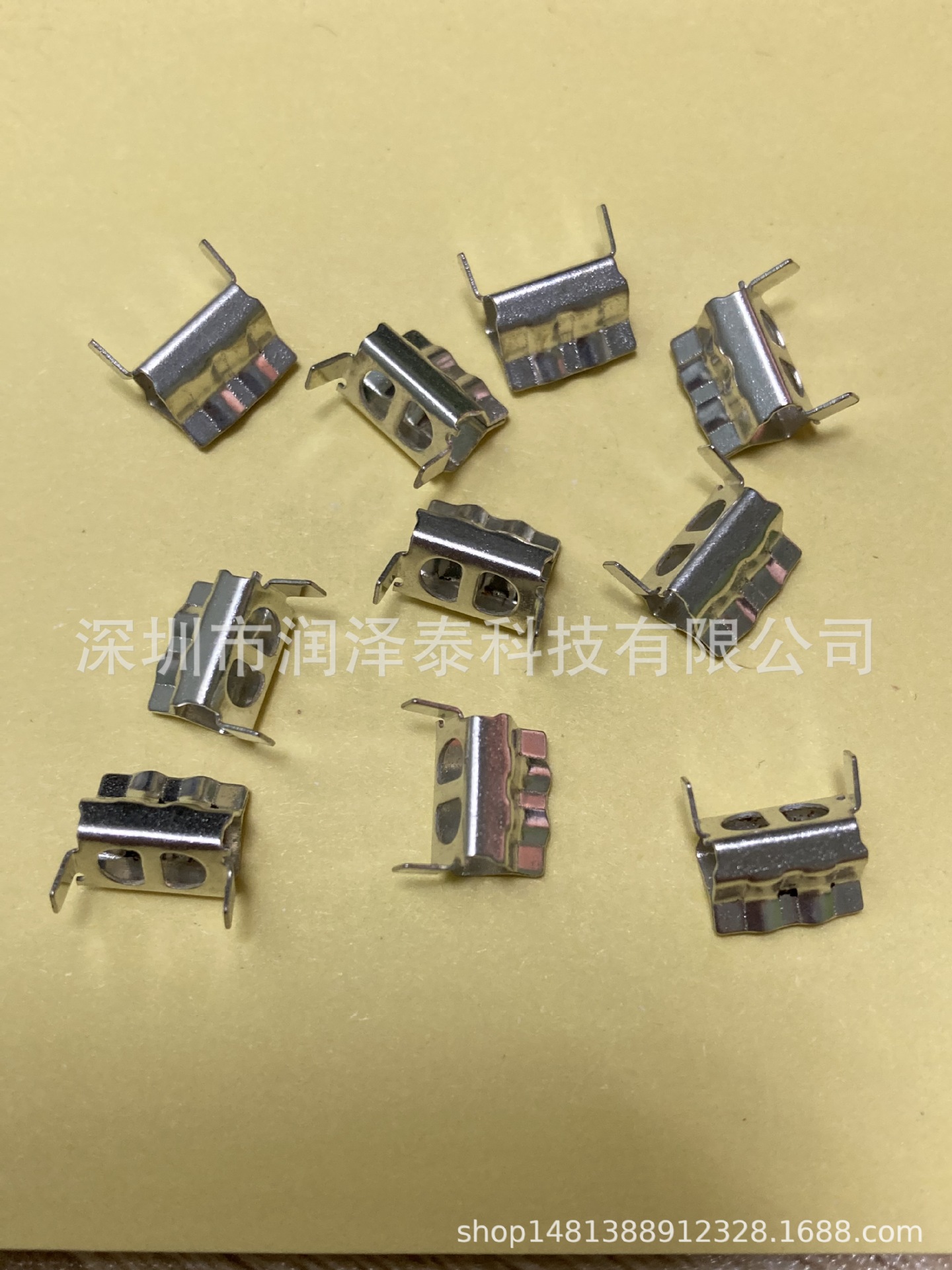 各种五金冲压件、弹片、散热片、充电器AC弹片、配重铁、配重块等