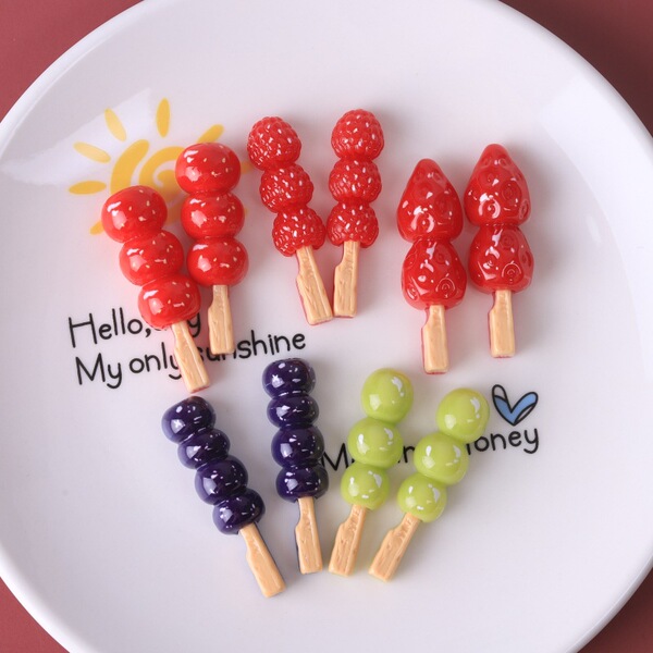 Small realistic food play
