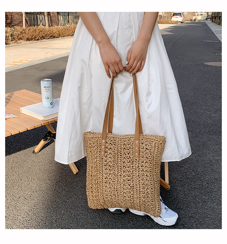 Mode Stroh Hollow Woven Bag display picture 1