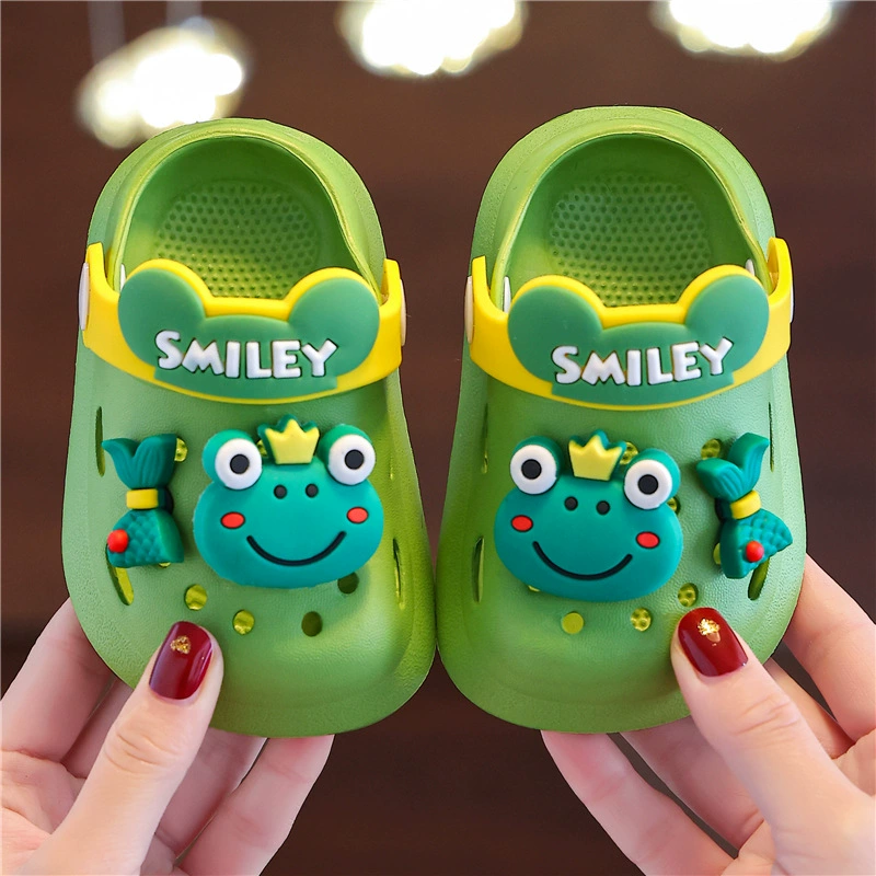 Детские тапочки, мужские и женские детские туфли с дырками 2024, новые летние детские Нескользящие с мягкой подошвой, крутые для мальчиков и девочек