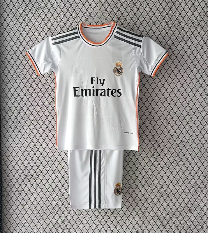 レトロサッカーユニフォーム半袖子供服スーツバルセロナレアルマドリードジャージインテルナツィオーネ代表チームブラジルアルゼンチンベビー服|undefined