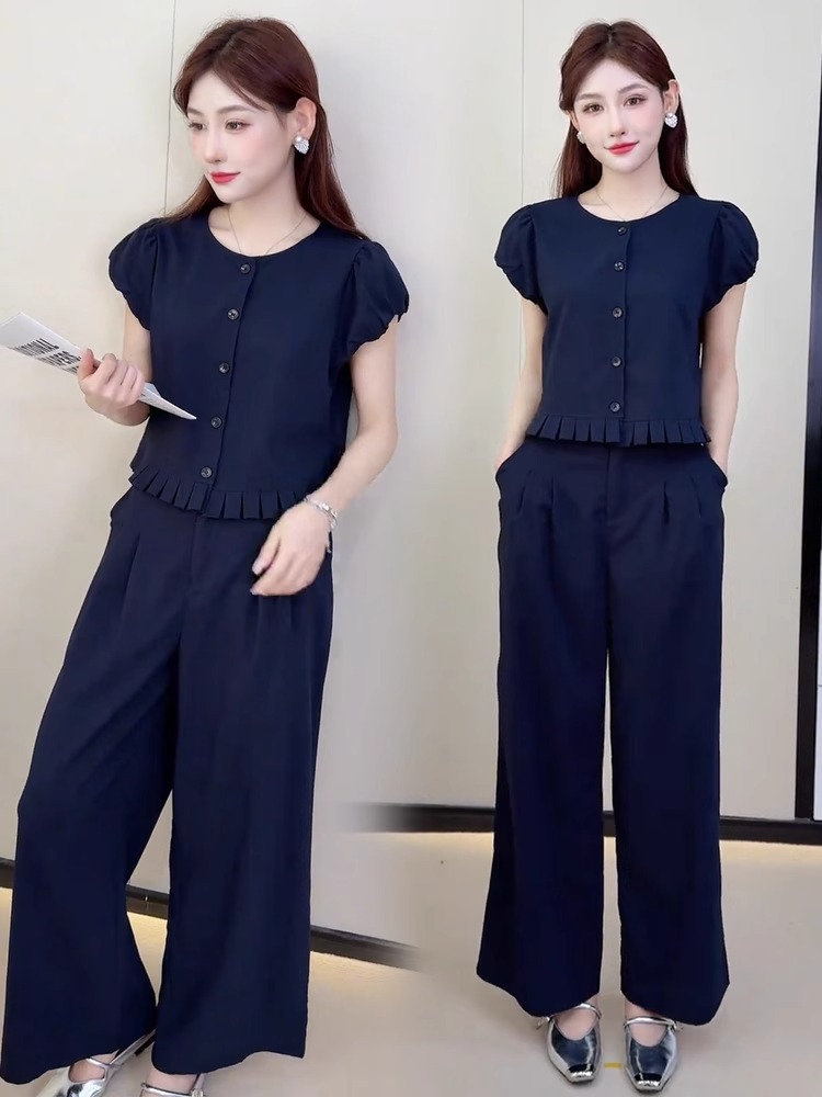 Bộ quần áo nữ mùa hè gồm áo ngắn thiết kế kiểu tây và quần ống rộng hai mảnh A5216 — Màu xanh lam đậm