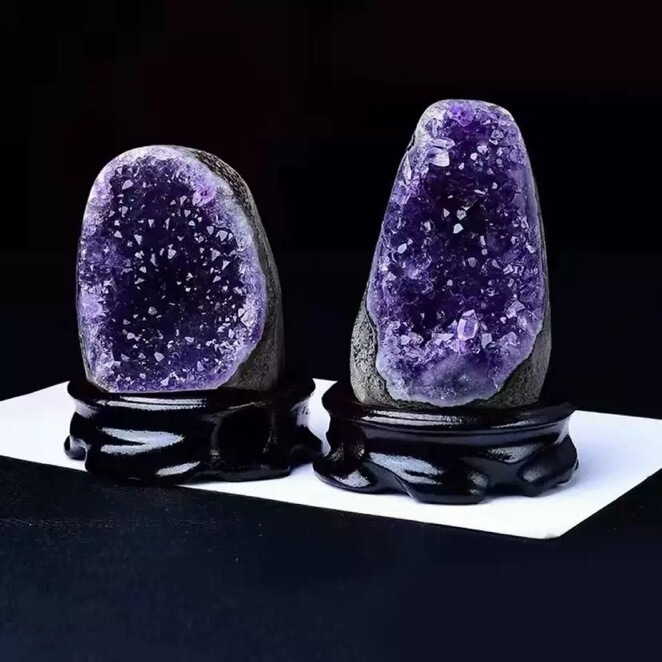 Natural Amethyst Geode Ornament Office Crystal Geode Small Amethyst Raw Stone Amethyst Cluster Amethyst Cluster Geode Opening Gift
